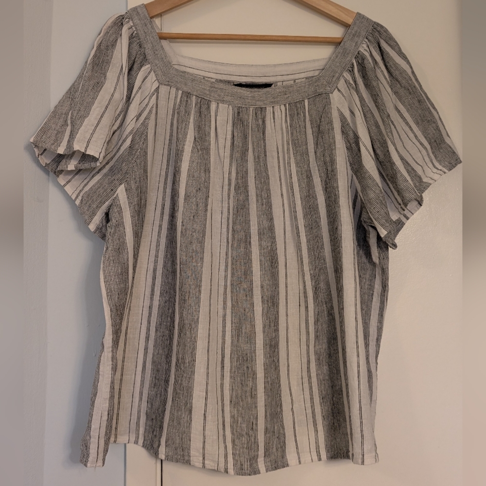 Banana Republic Black and White Striped Linen Cotton Top Size L